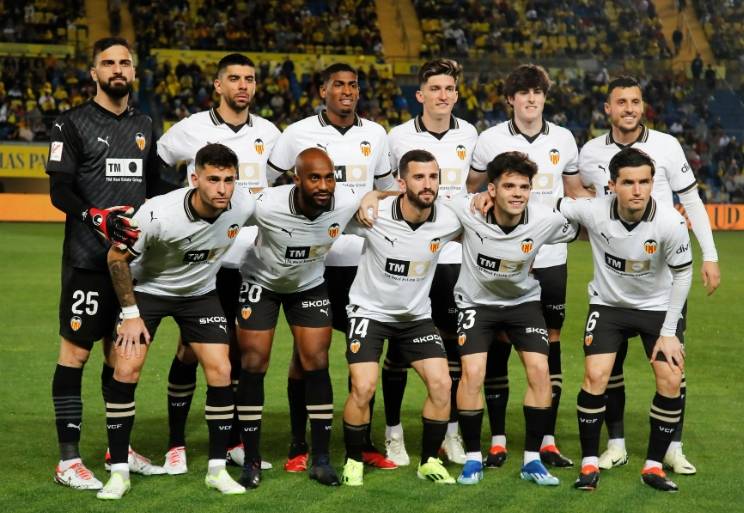 雷火电竞app-世界各国足球势力对决赛事精彩纷呈的简单介绍