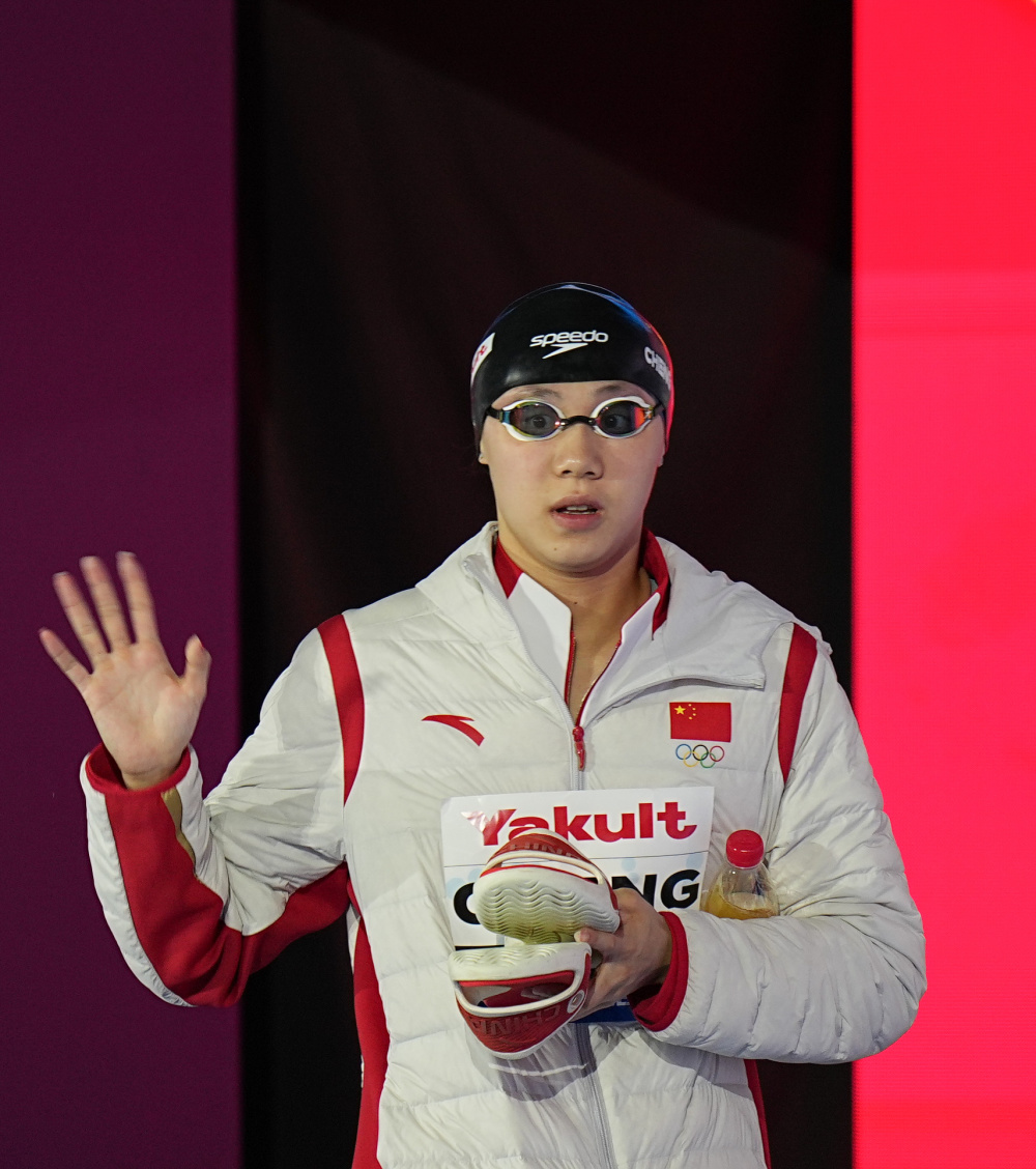 荷兰游泳选手不负众望，夺得冠军