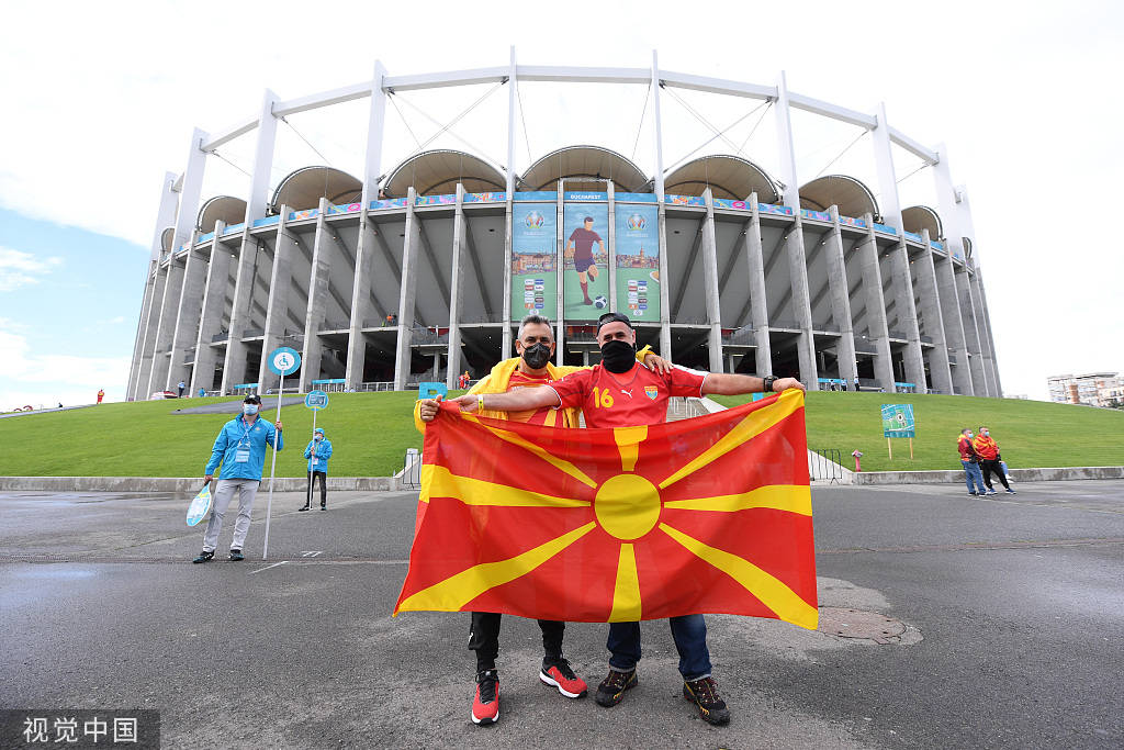 包含北马其顿奇迹逆转奥地利，挺进下一轮的词条