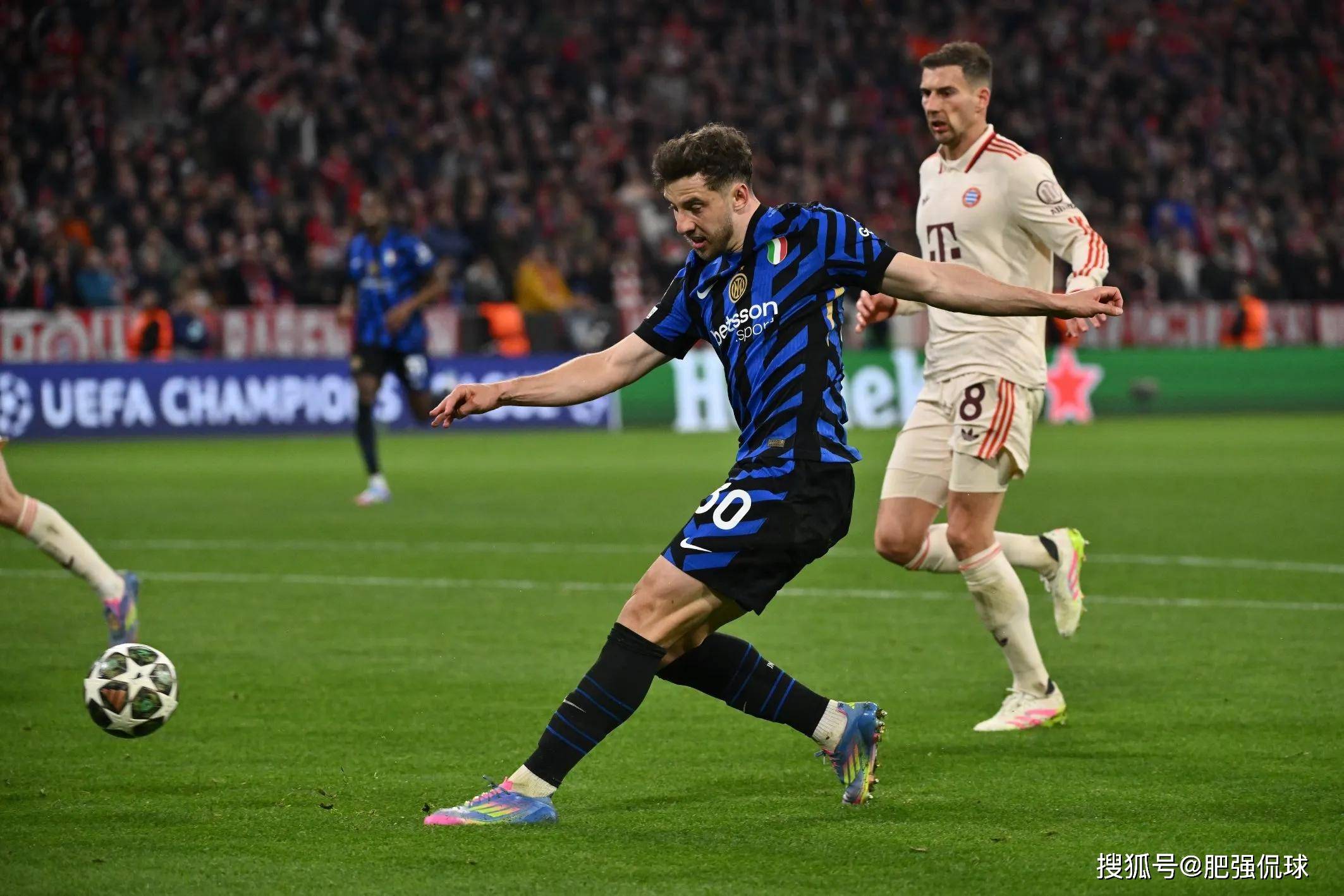 雷火电竞主播-国米中场传来伤病消息，球队处境陷入困境的简单介绍