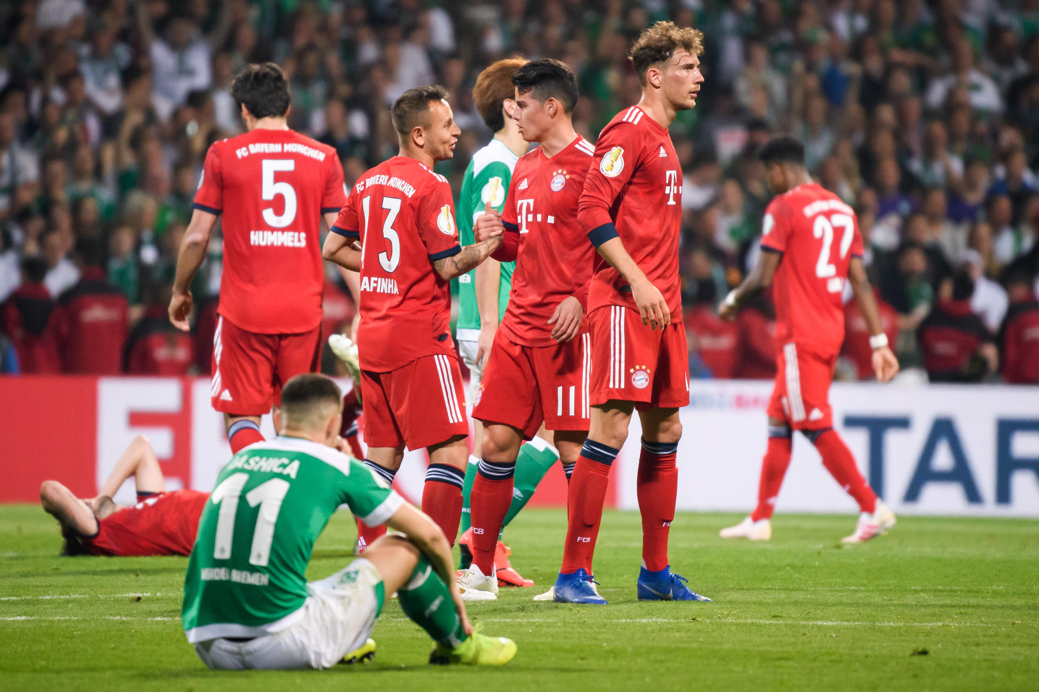 包含格拉纳达主场取胜，博利维亚建功的词条