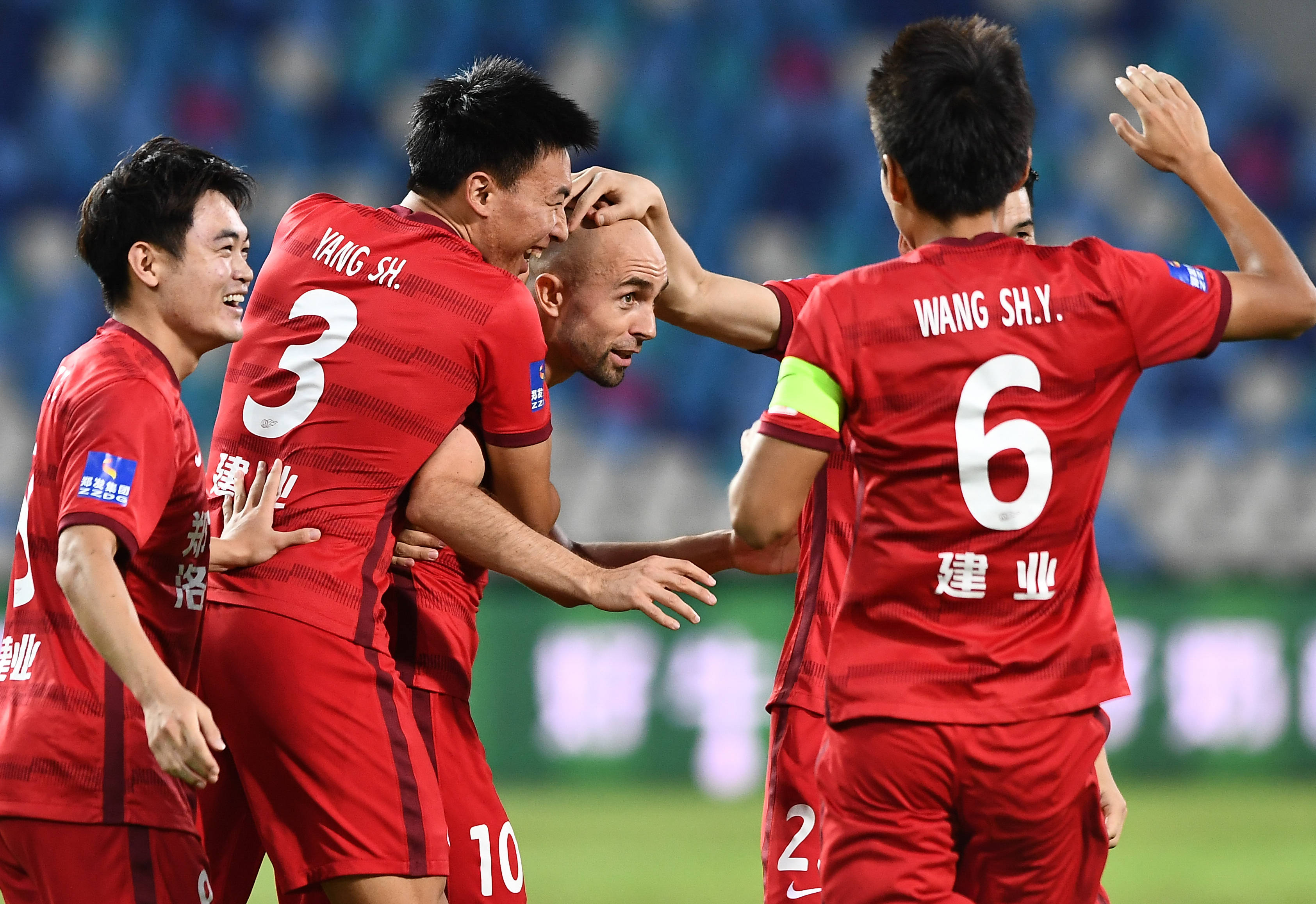 中国球队长春亚泰首次参加亚洲俱乐部足球比赛的简单介绍