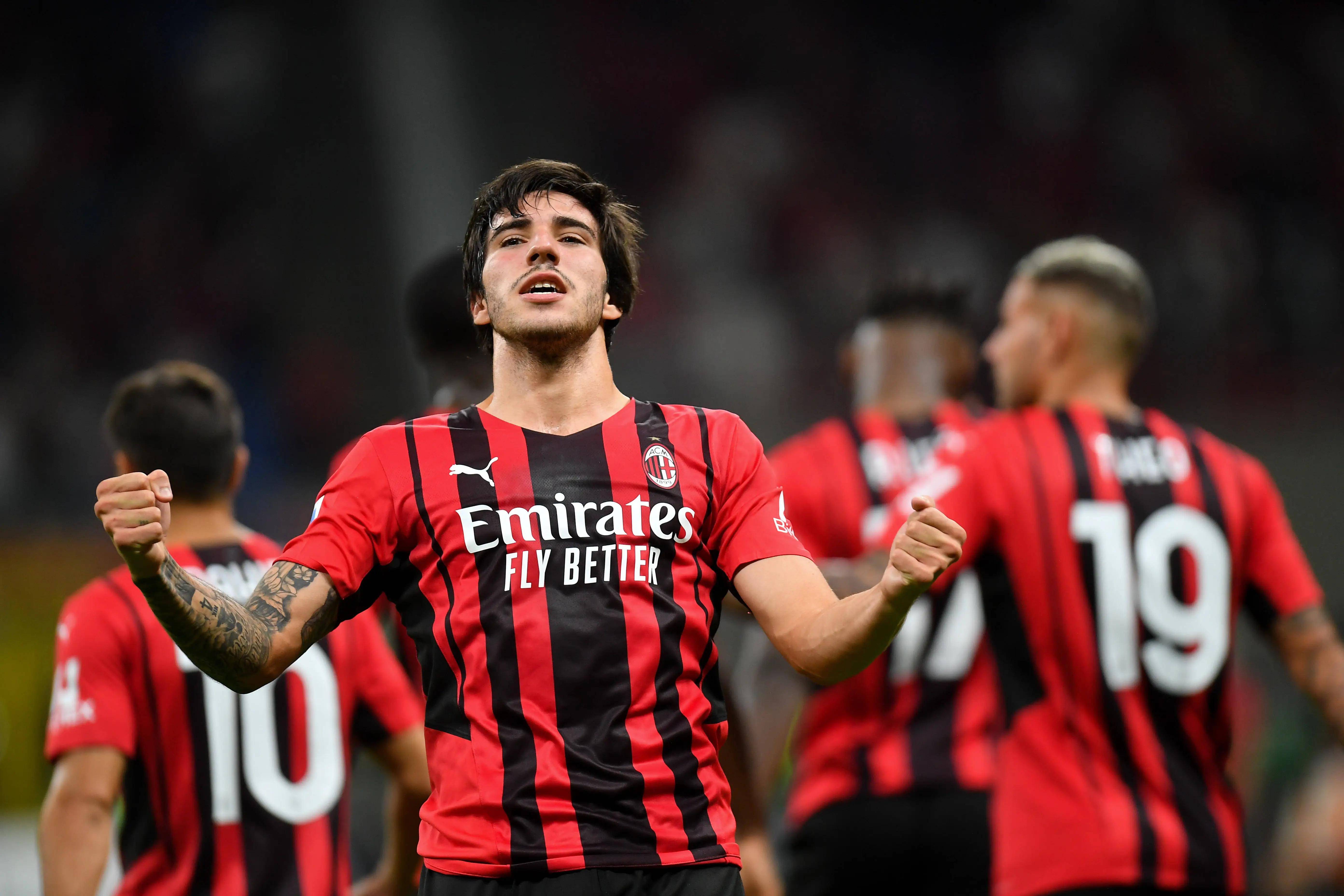 意大利篮球联赛季后赛：米兰之星晋级决赛的简单介绍