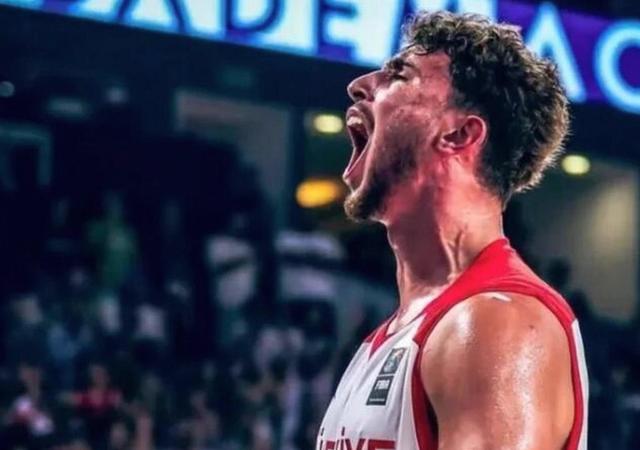 雷火电竞网址-凯尔特人绝杀浙江队，范弗利特统治全场