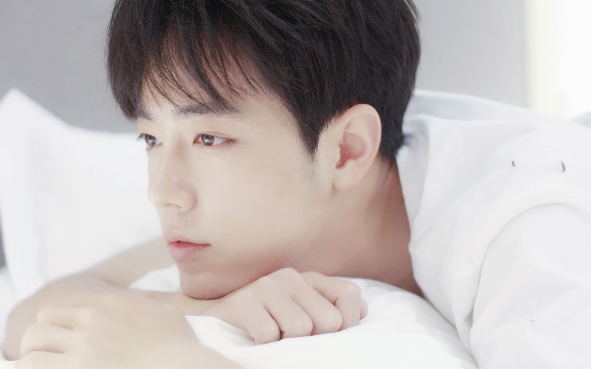 跨越太平洋的冰火对决，当湖人紫金风暴席卷天山，杜兰特如何撕裂新疆队钢铁防线？