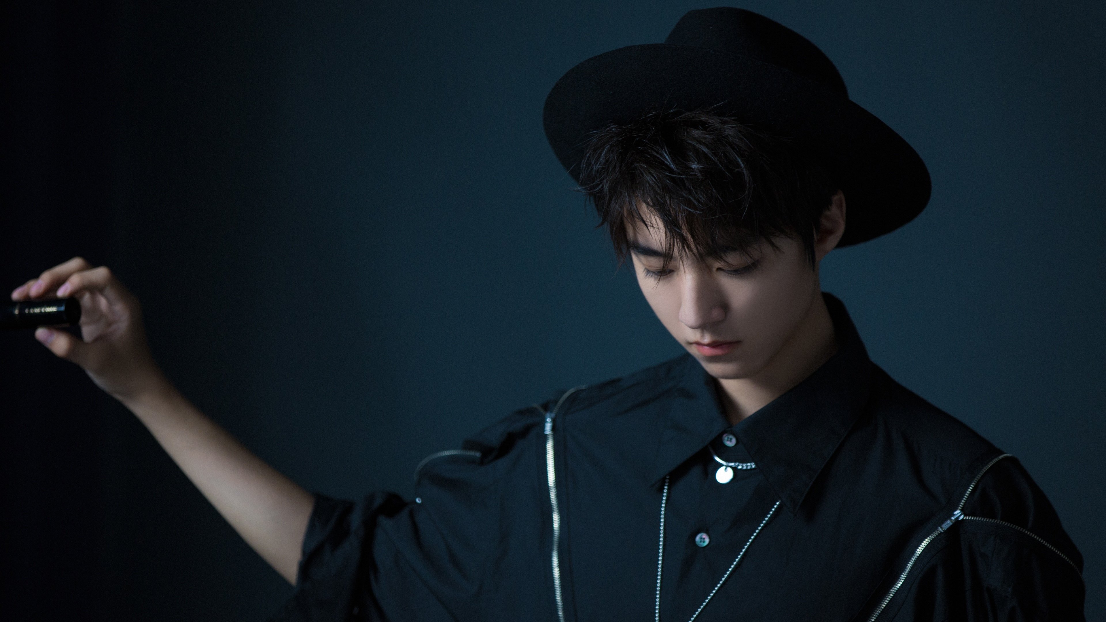 拜仁友谊赛大胜乌拉圭国家队，新援巴雷拉独造三球成关键先生